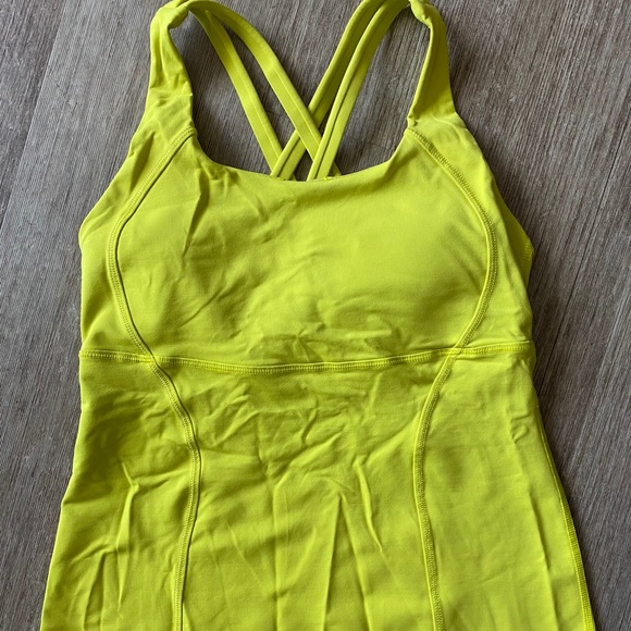 Lululemon workout top - Picture 4 of 4